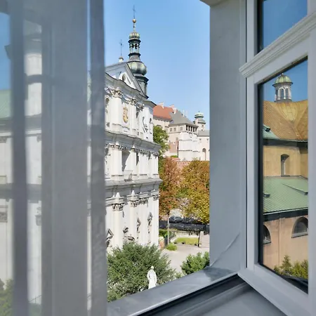 Stradonia Serviced Lejlighedshotel 4*