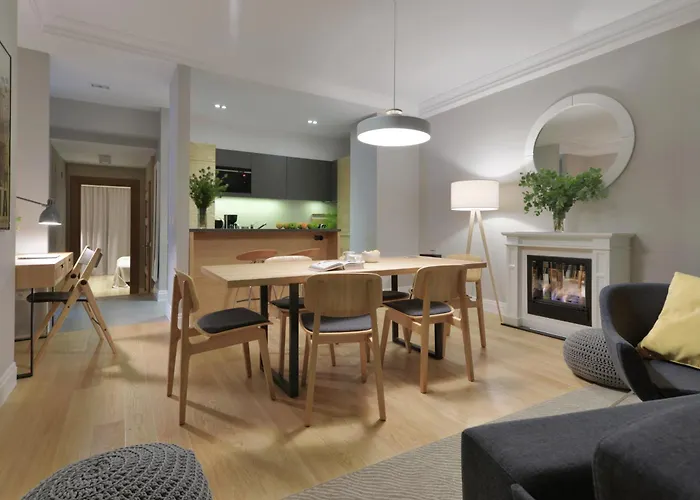 Stradonia Serviced Apartmanhotel 4*