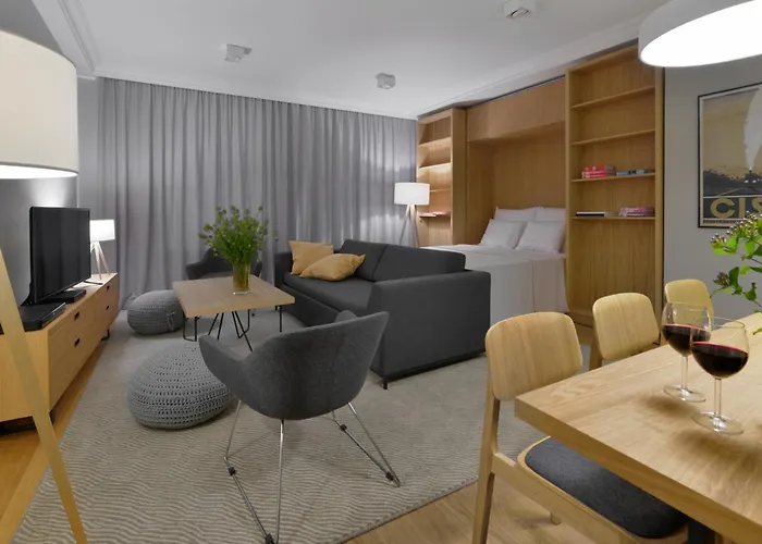 Stradonia Serviced Apartmanhotel