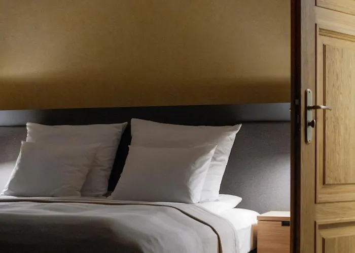 Stradonia Serviced Apartmanhotel 4*