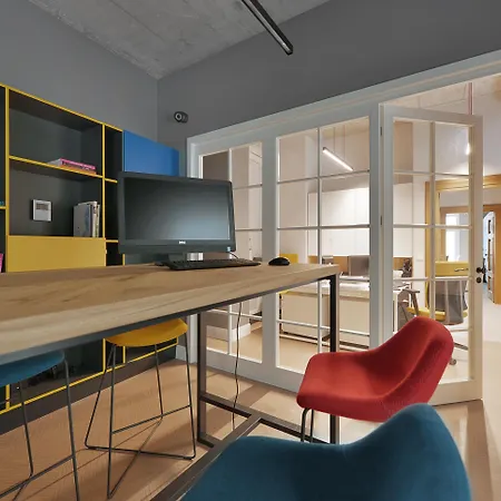 Stradonia Serviced 4*