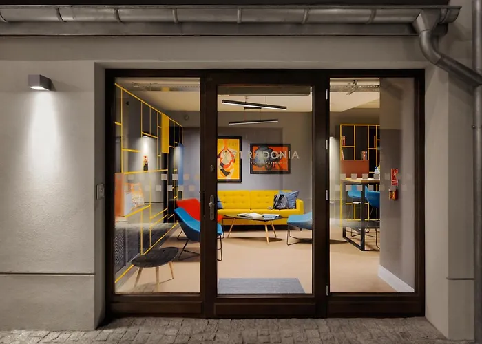 Stradonia Serviced Апарт-отель