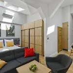 Stradonia Serviced Aparthotel