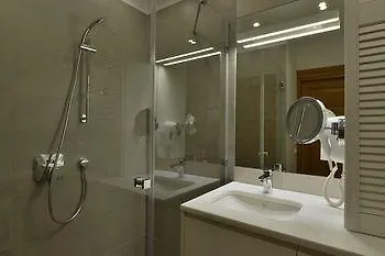 Stradonia Serviced 4*