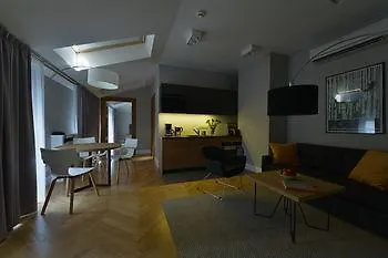 Stradonia Serviced 4*