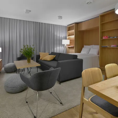 Stradonia Serviced Apartmanhotel