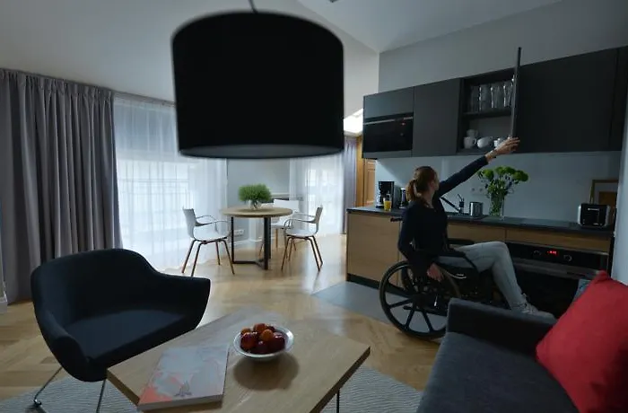 Stradonia Serviced 4*