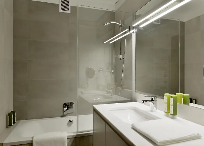 Stradonia Serviced Aparthotel 4*