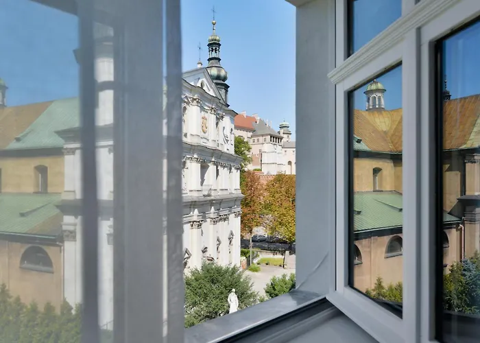 Stradonia Serviced Aparthotel 4*